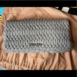 Miumiu additional pictures